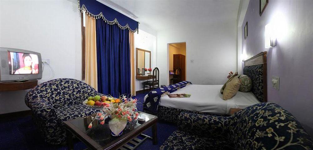 Chander Palace Manāli Екстериор снимка